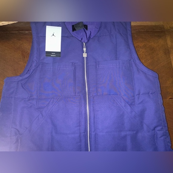 NWT JORDAN Women's Nike Aerolift Running Vest Size S Color: Purple - Picture 8 of 11